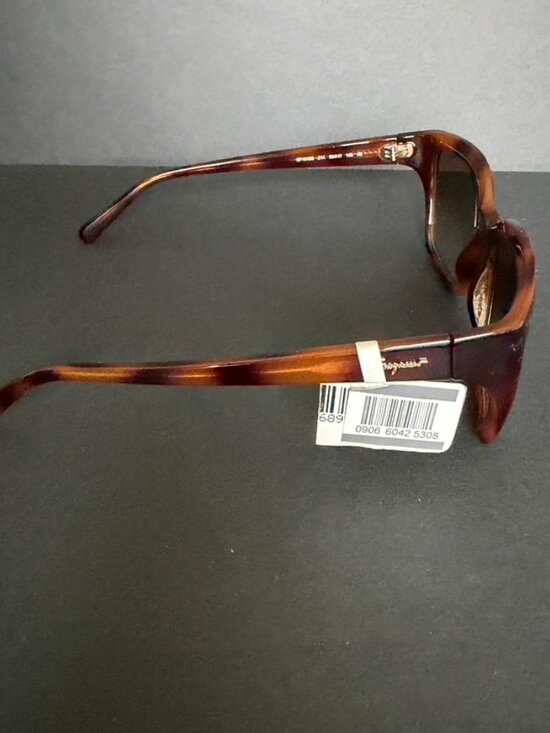 Salvatore Ferragamo Classic Logo 59mm Gradient Rectangle Tortoise Sunglasses main image 9